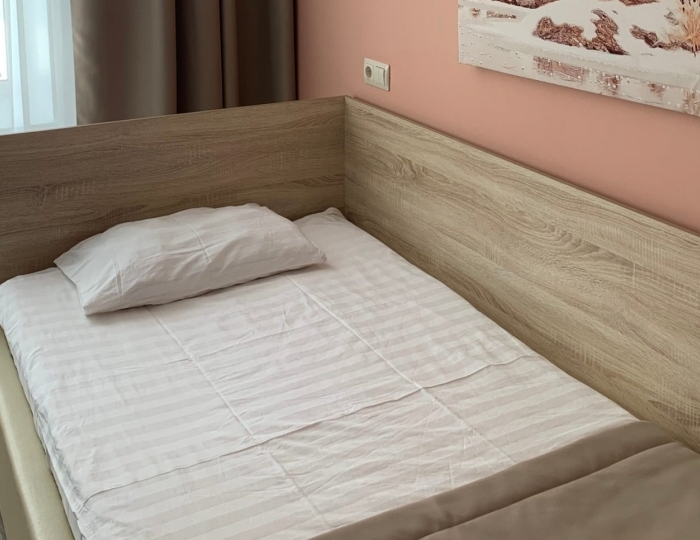 Улучшенный Стандарт 2-местный 2-комнатный для маломобильных групп населения - Санаторий «Урал» Хомутинино